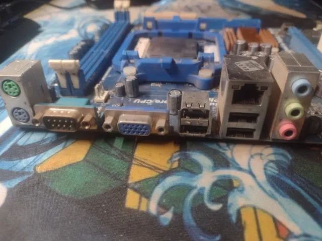 Placa mãe asrock n68c-m3 - Foto 2