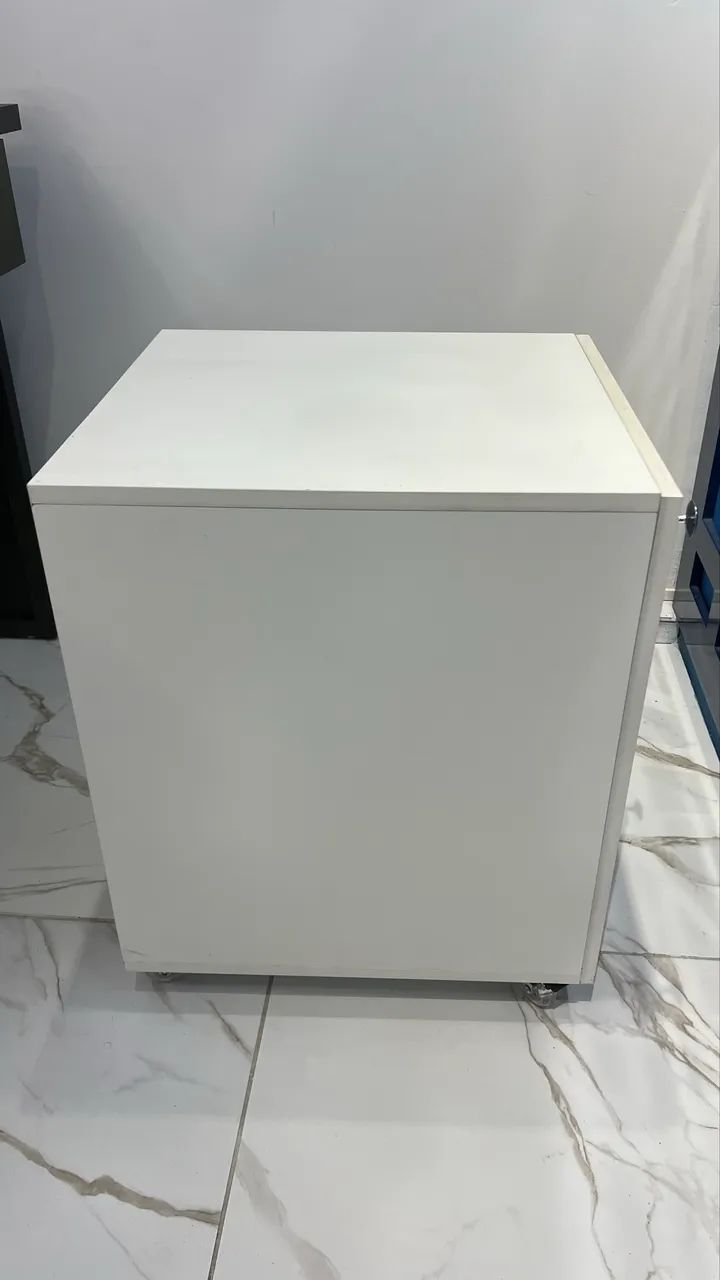ARMÁRIO DE CHÃO PARA ESCRITÓRIO 446520435745771522
