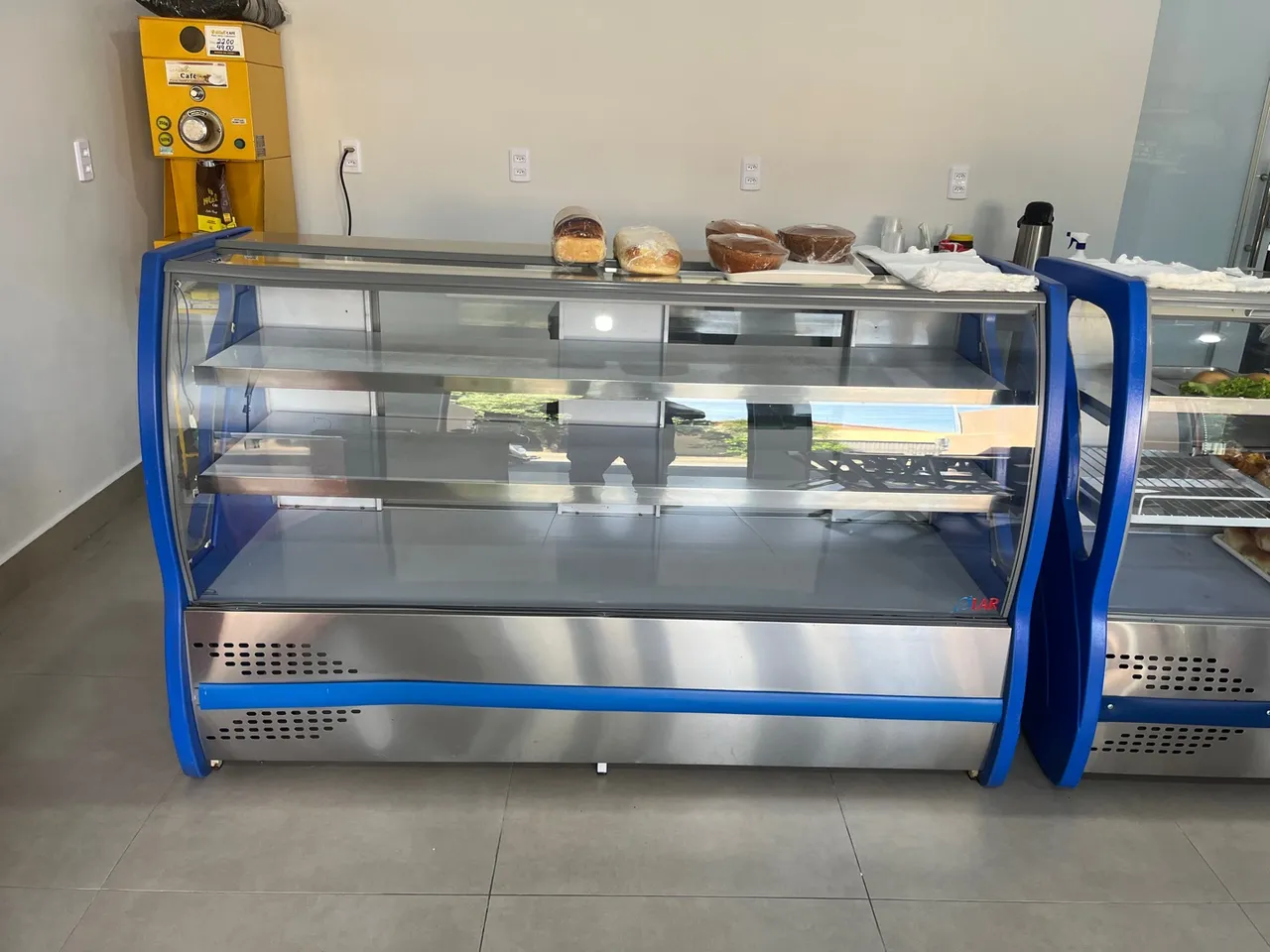 Balcão Expositor Refrigerado - Ideal para seu comércio!