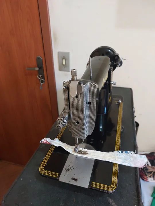 Máquina de costura  - Foto 6