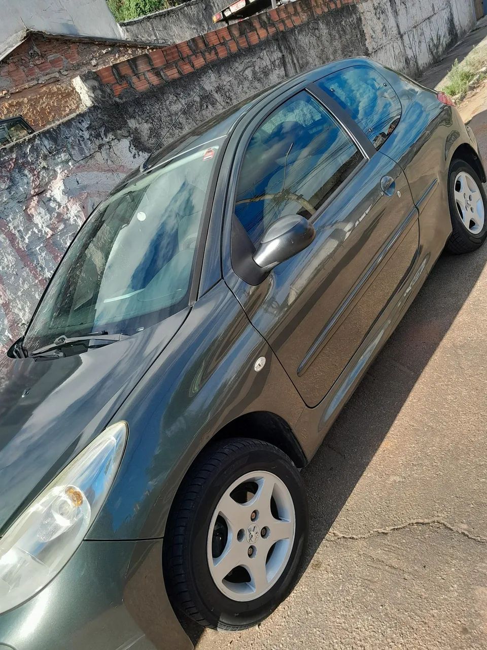 Pegeout 207 HB xr / Ano 2013 - Foto 9