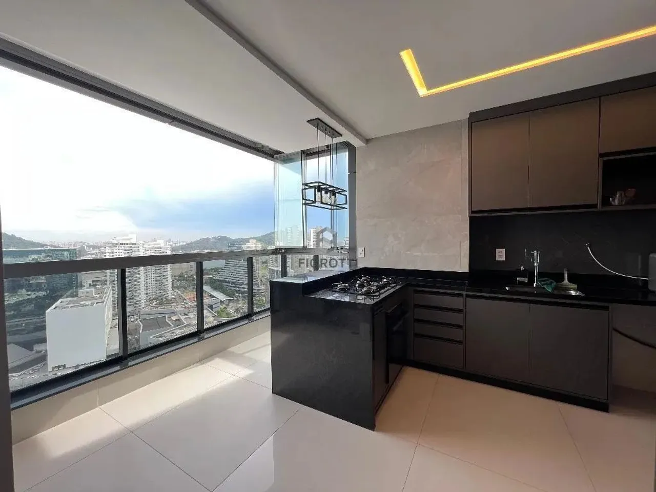 Apartamento à venda em Vitória, Enseada do Suá, com 2 quartos, com 70 m², Highline
