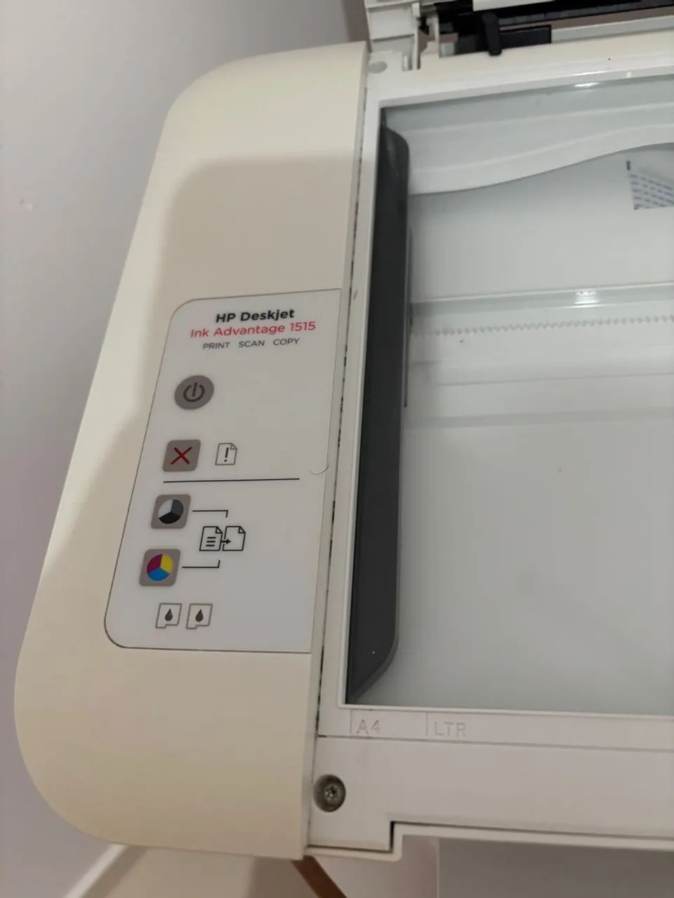 Impressora HP Deskjet Ink Advantage 1515 - Foto 3