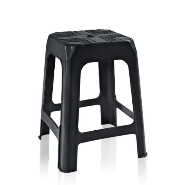 kit com 4 banquetas NOVAS - Foto 4