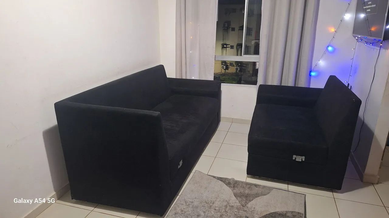 SOFÁ  2 E 4 LUGARES