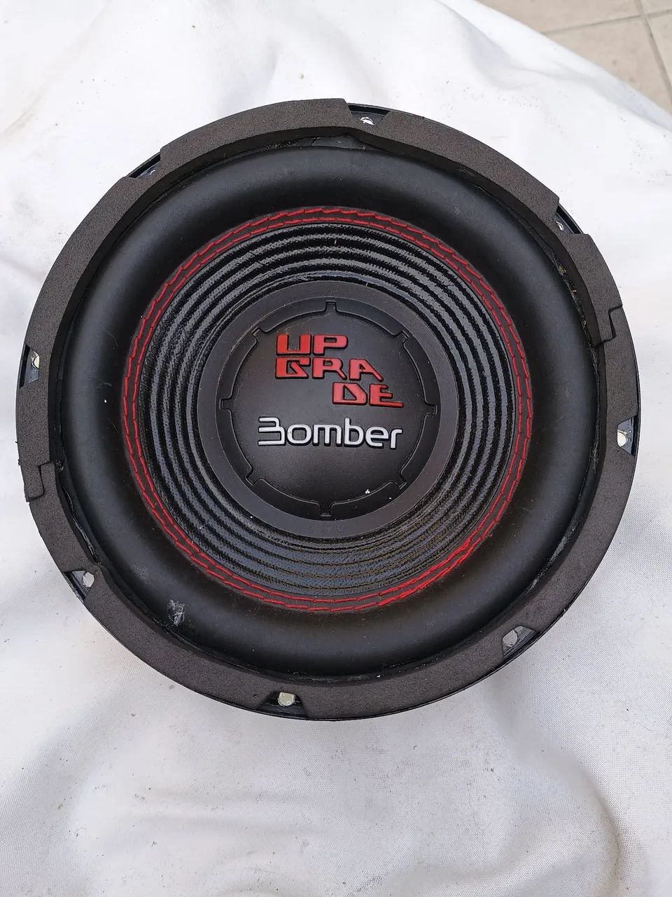 Subwoofer de 8 Bomber upgrade <br>350 WRMS 