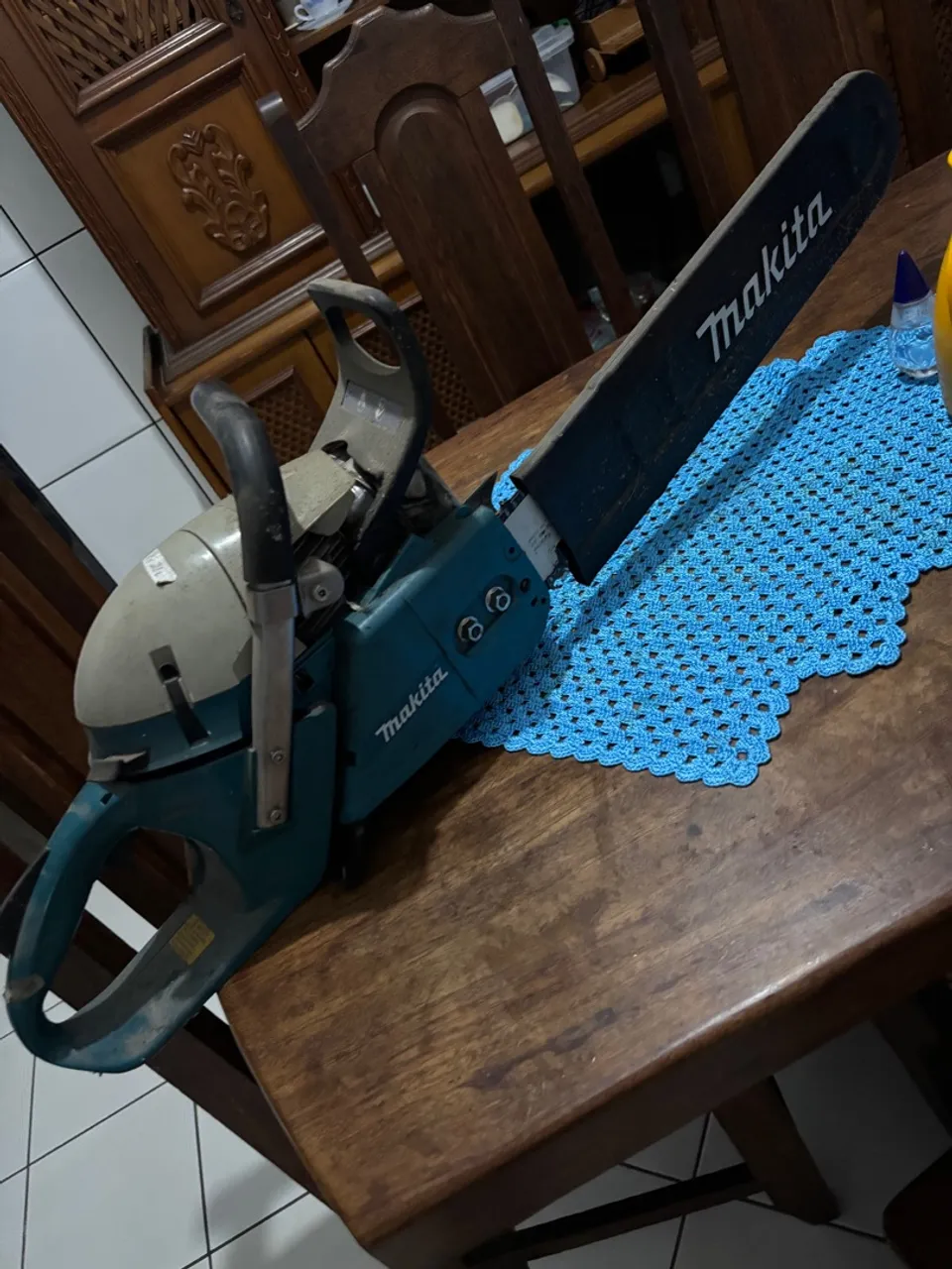 Motoserra makita em bom estado