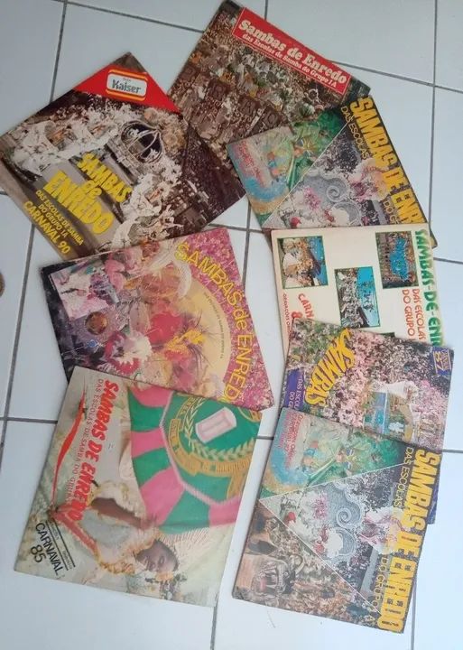 9 LPs de Samba Enredo - Carnaval Rio de Janeiro - Das antigas - todos em muito bom estado