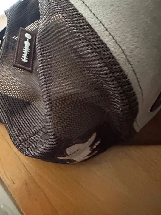 Boné de  Trucker LEIA O ANÚNCIO 