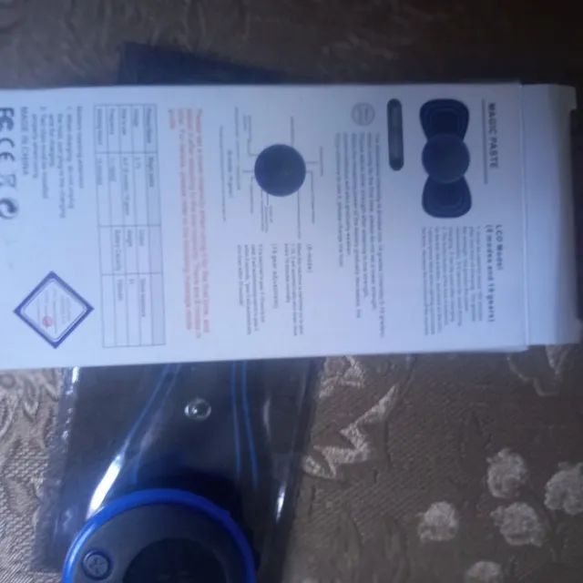 Mini massageador elétrico portátil para relaxar e aliviar dores musculares  - Foto 2