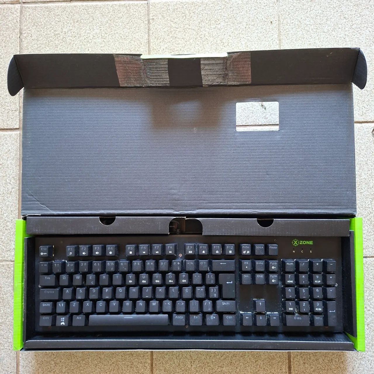 Teclado Mecânico X Zone semi novo na caixa! - Foto 2