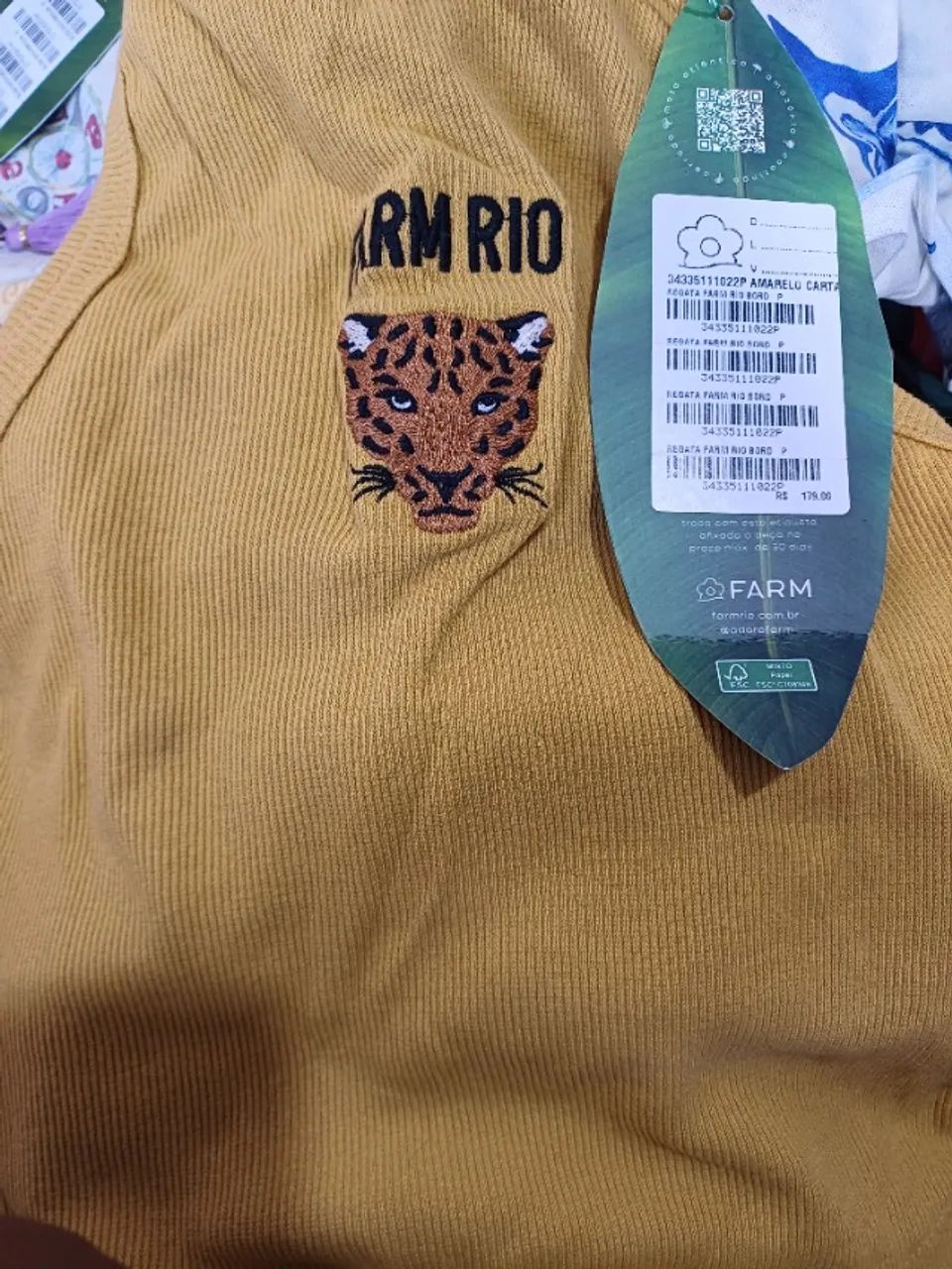 LOTE DE ROUPAS FARM 30 pecas