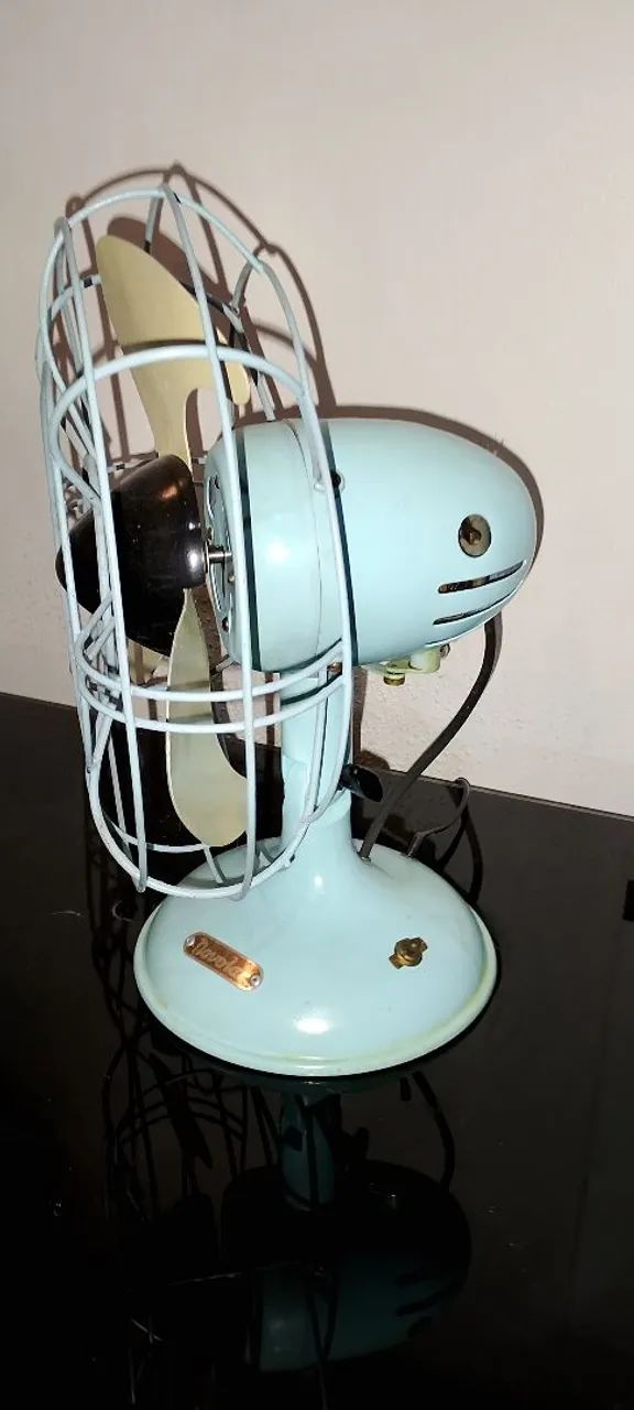 Desapegando Ventilador Retro Vintage - Azul e Amarelo. Desapego. - Foto 2