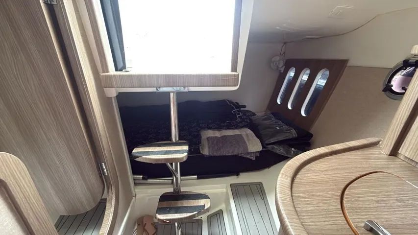 Lancha Panthom Schefer 300 Ano 2012  Motor 2 X Mercruiser 4.5 V6 Mp - Foto 6