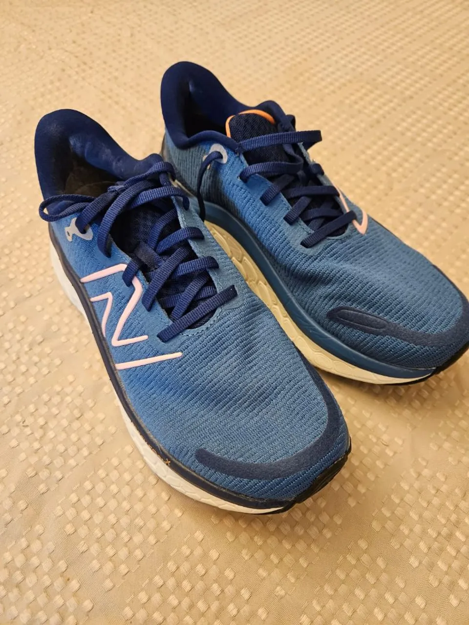 Tênis New Balance Fresh Foam Kaiha Azul