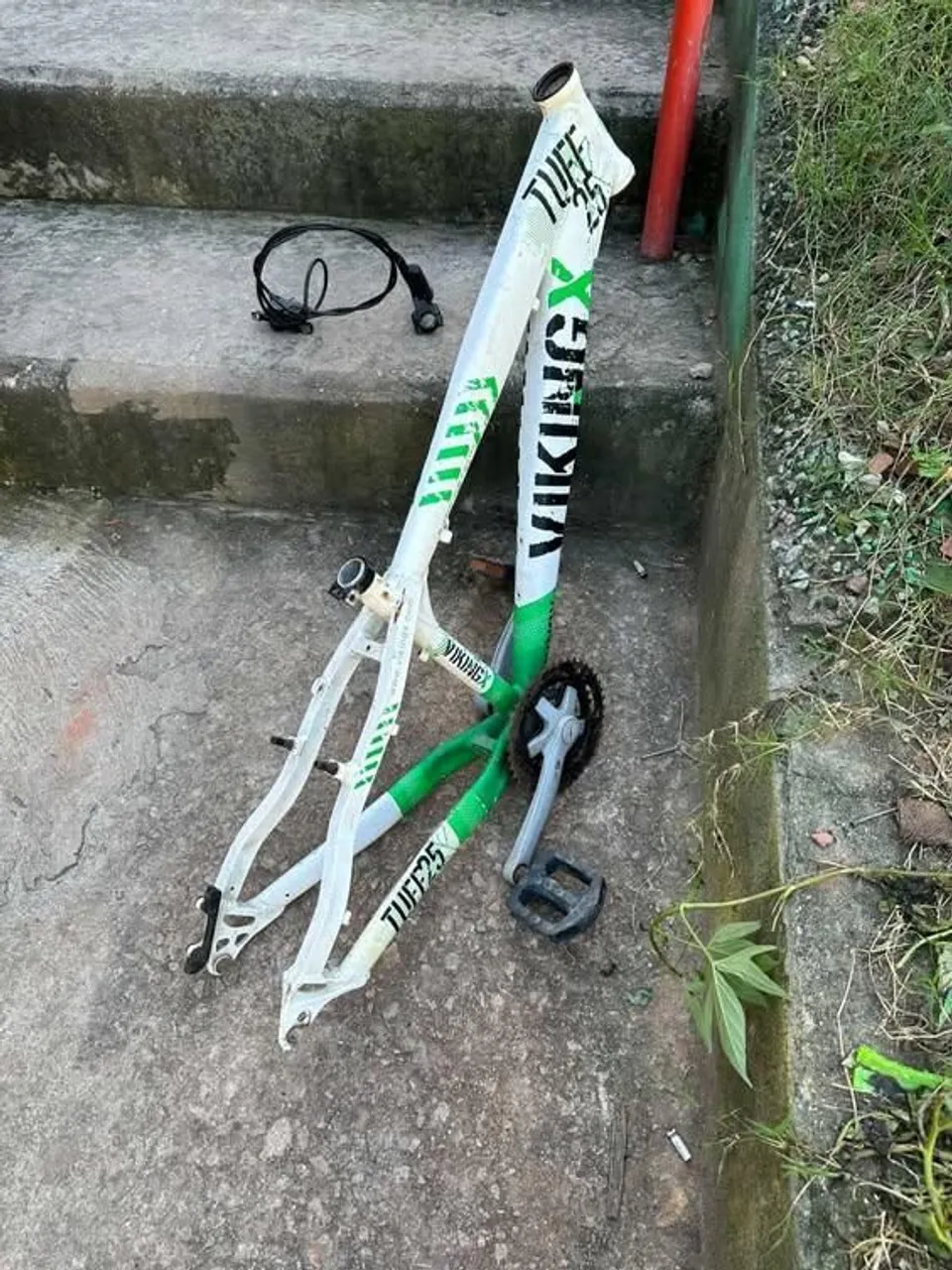 Quadro de Bicicleta Vikingx Tuff 25 + freio hidráulico