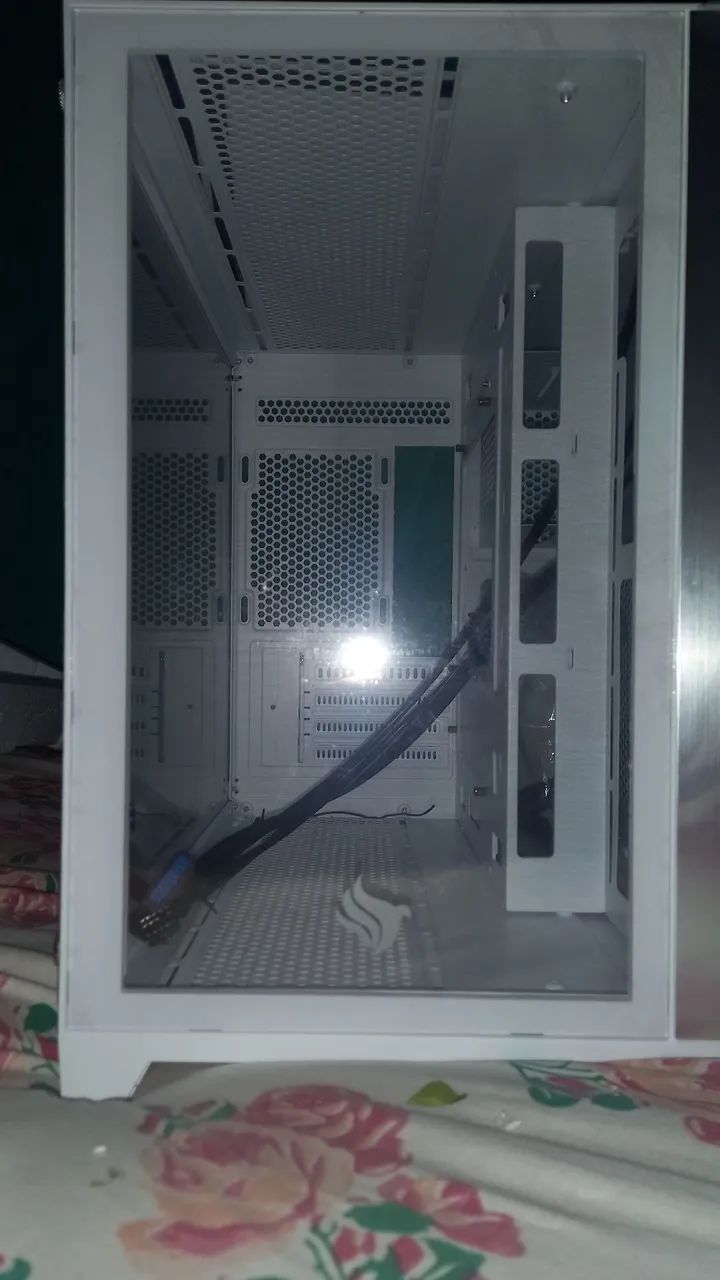 Gabinete da pixal HX710L
