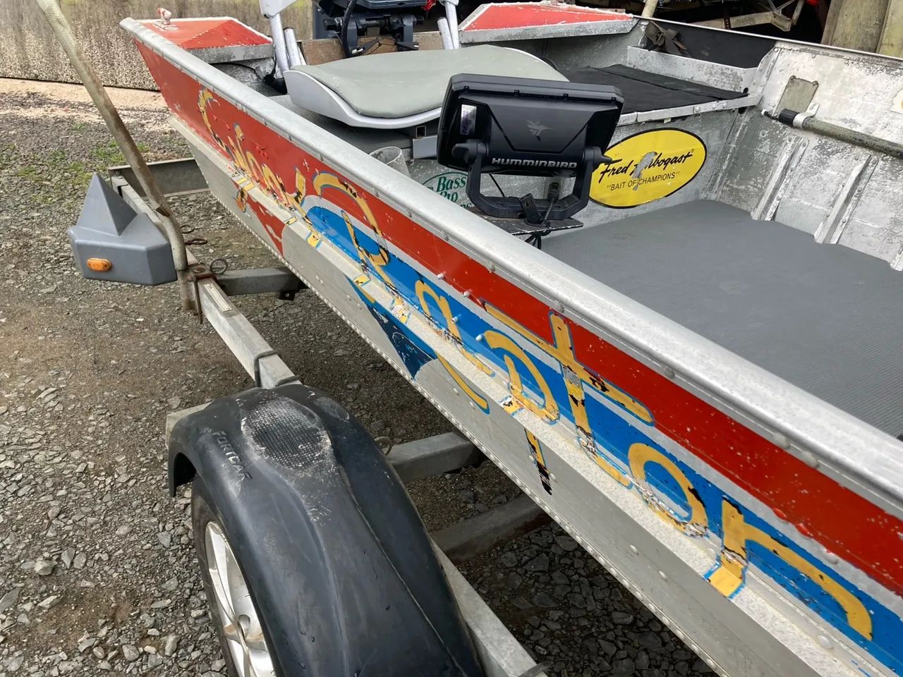 Barco de alumínio com motor - Ótimo estado! - Foto 6