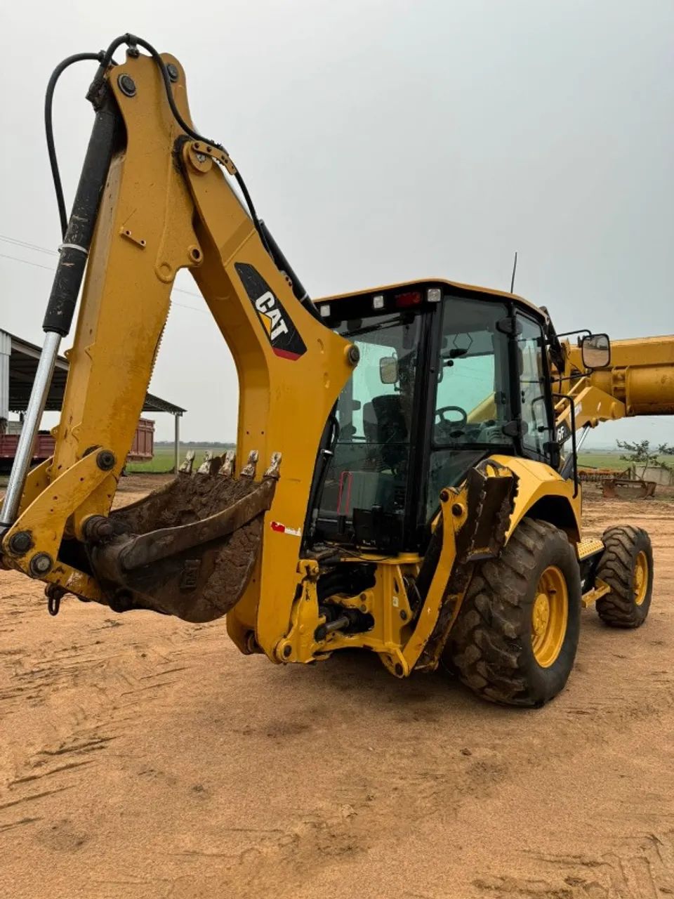 Retroescavadeira Cat 416F2 ANO 2018 - Foto 5