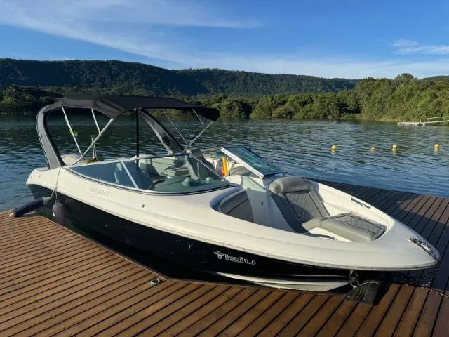 Tempest 24 pés com motor evinrude 250hp e-tec  - Foto 4