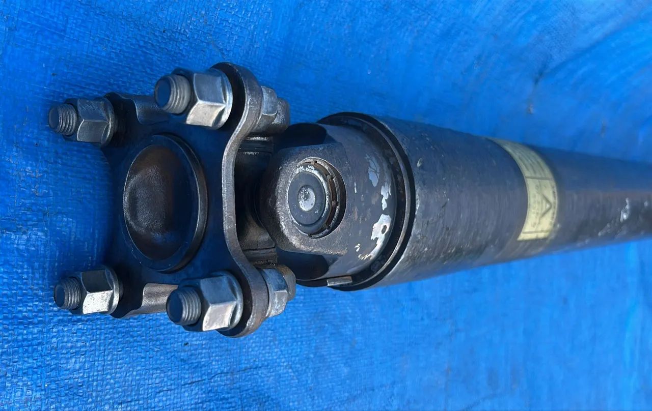 Eixo Cardan Nissan 350Z Automático 3.5 V6 2008 2009 - Peças para carros,  vans e utilitários - Tarumã, Curitiba 1441015775 | OLX