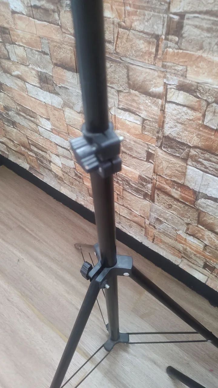 02 (dois) Tripé Universal de Segurança Total para Câmeras, Telefones Celulares etc. - Foto 4