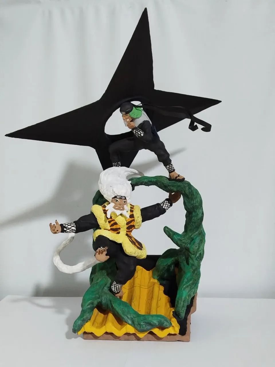 DIORAMA -  HIRUZEN HOKAGE & REI MACACO! 