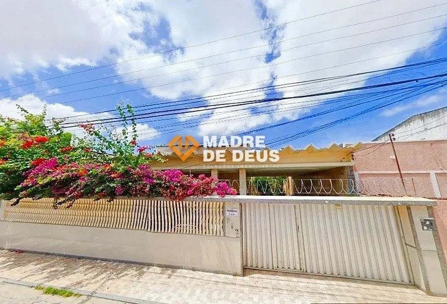 Casa duplex à venda no bairro Parquelândia