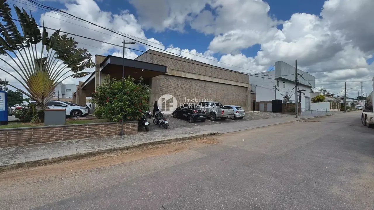 Imóvel para aluguel com 575 metros quadrados em Vila Ivonete - Rio Branco - AC
