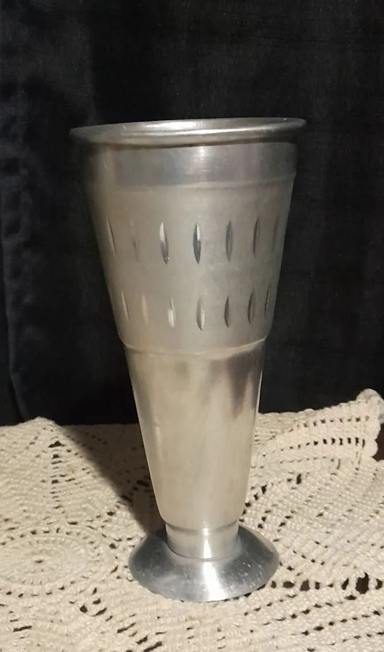 2 Taças de Alumínio Vintage Decorativos - Foto 4
