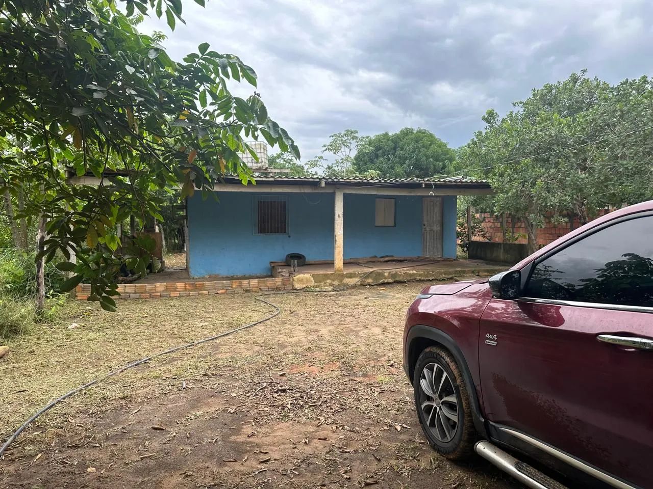 Troco esse sítio por casa 