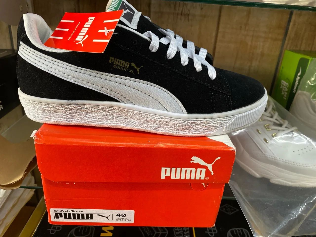Tênis Puma Suede XL Preto e Branco tamanho 40