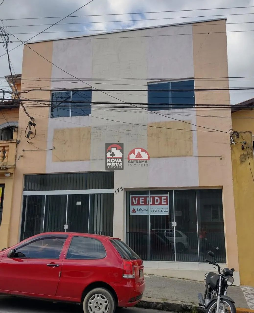 Comercial Prédio em Pindamonhangaba - Foto 2