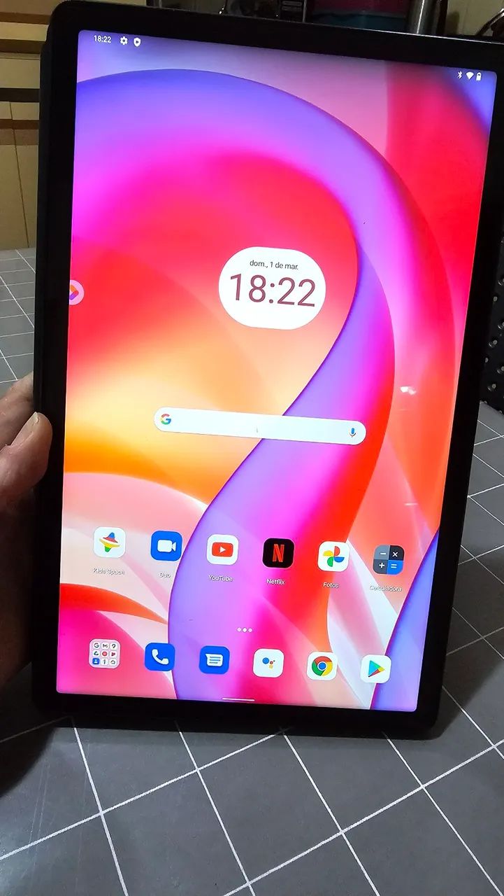 Moto Tab G70 LTE 4G com carregador original e capa