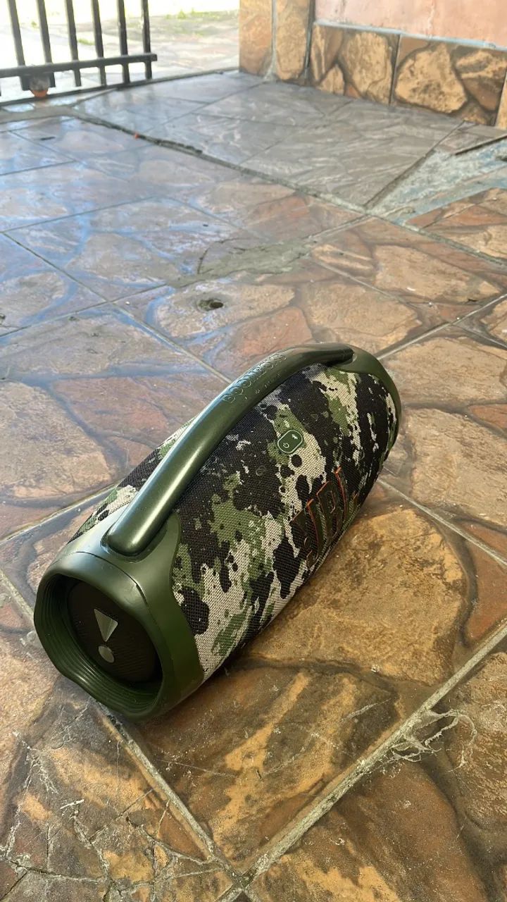 JBL bombox 3