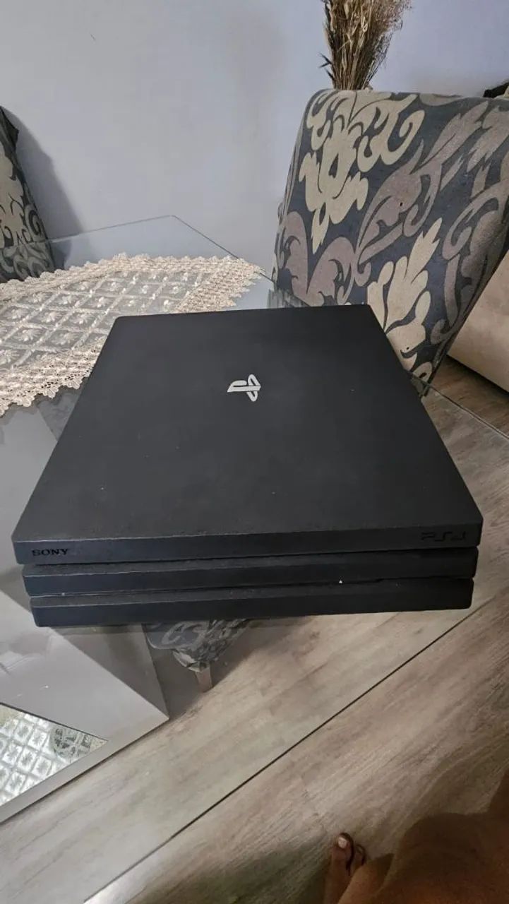 Sony PlayStation Pro 1TB Standard cor preto 