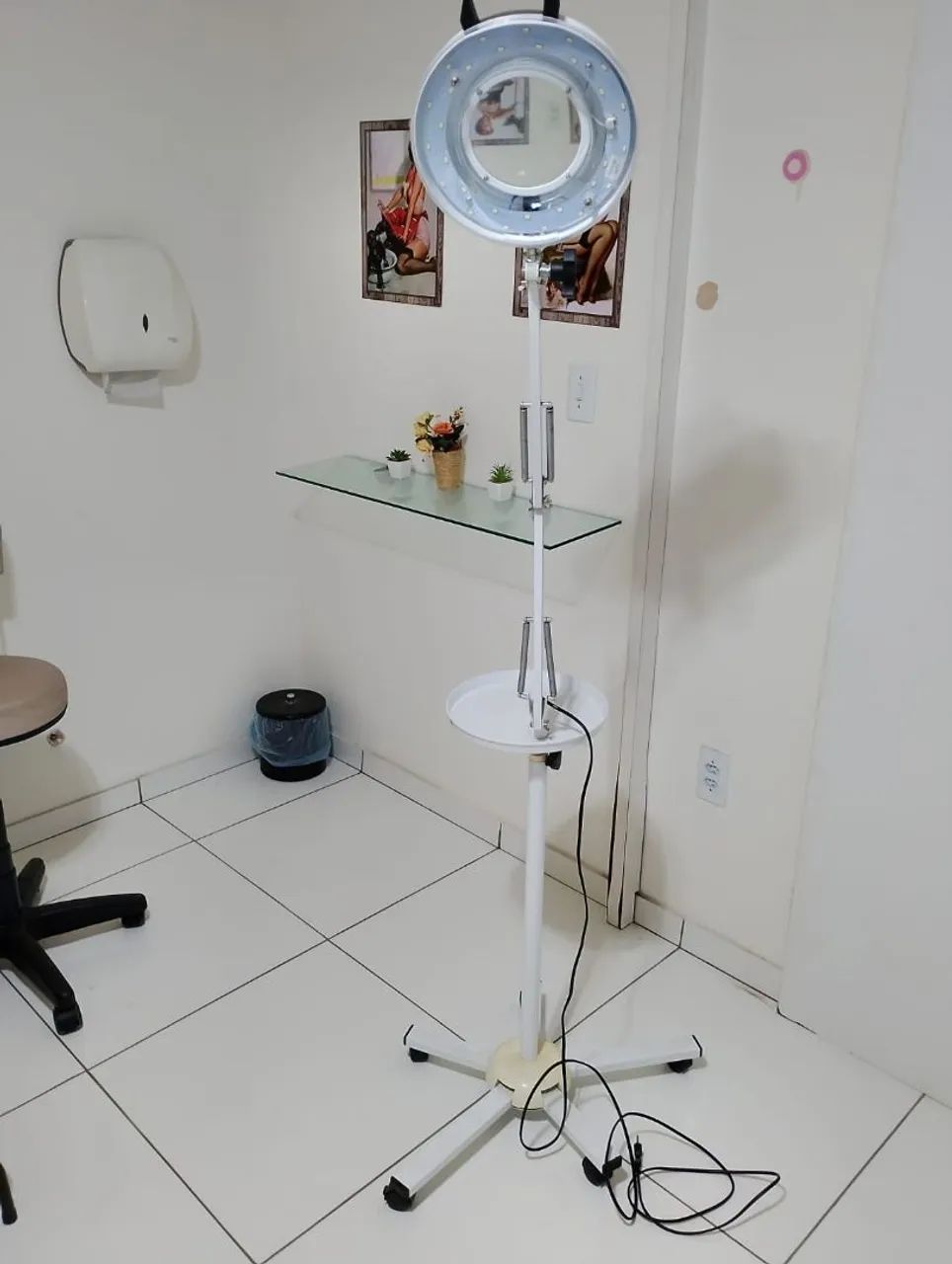 Lupa estetica com tripé  - Foto 2