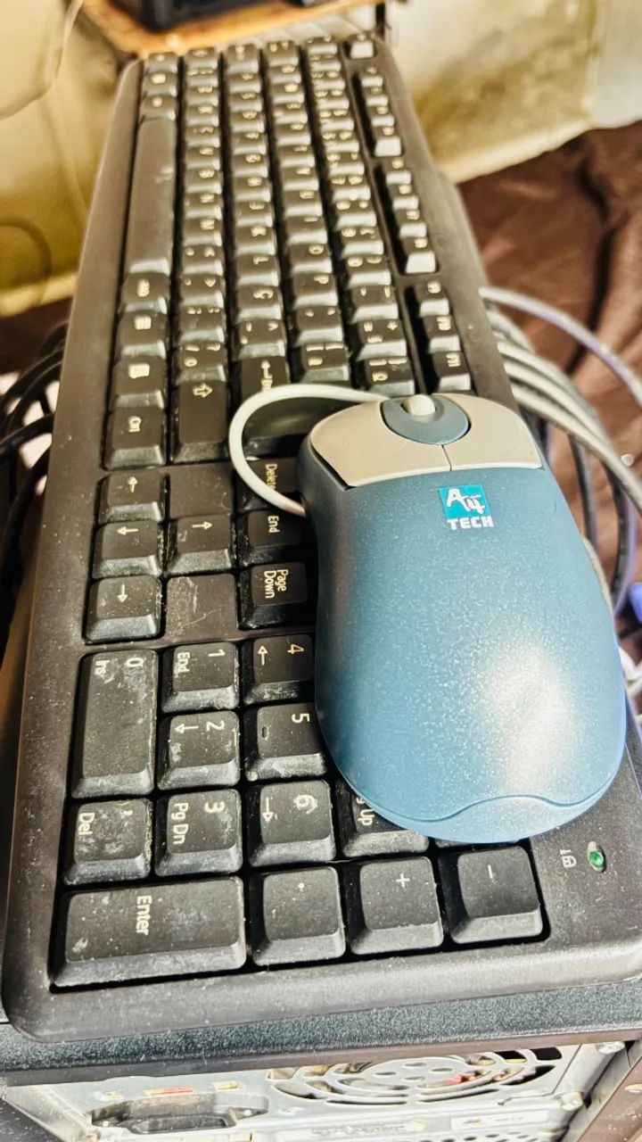 Computador mouse teclado