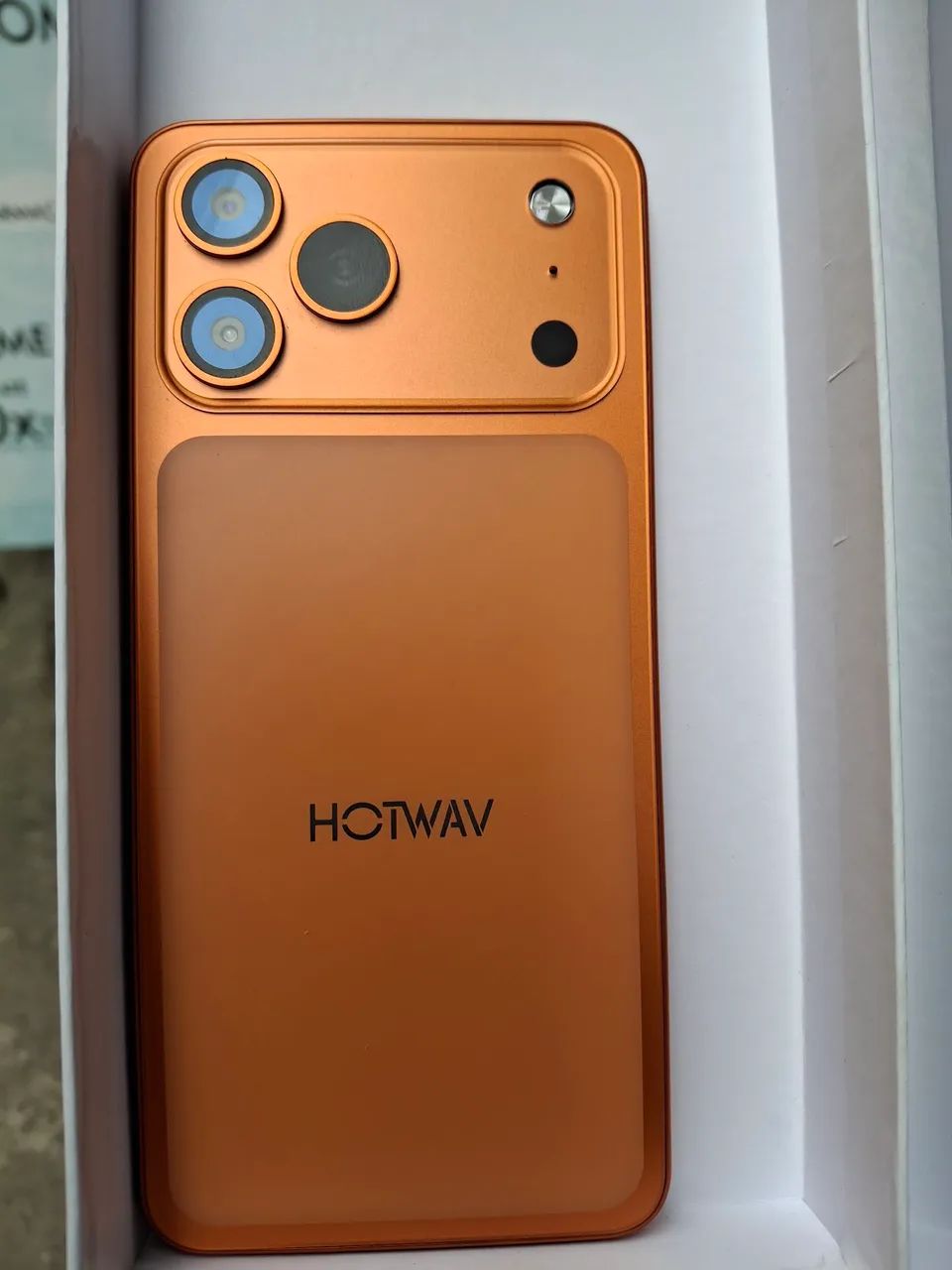 Celular Uranyx