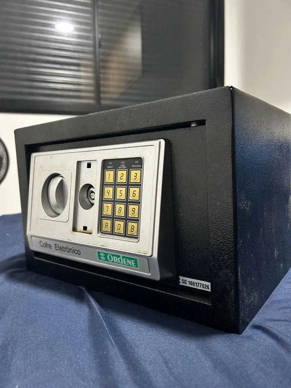Cofre digital eletrônico 