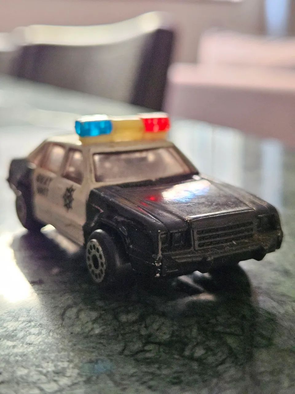 Miniatura Dyna-Wheels Ford LTD Swat