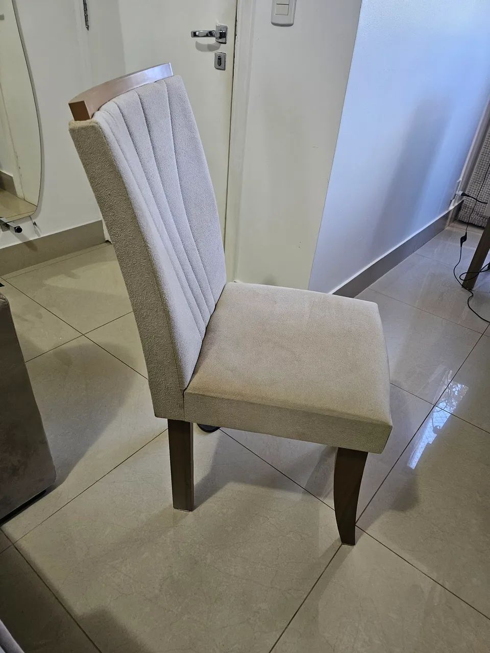 Mesa tampo de vidro com 6 cadeiras - Foto 3