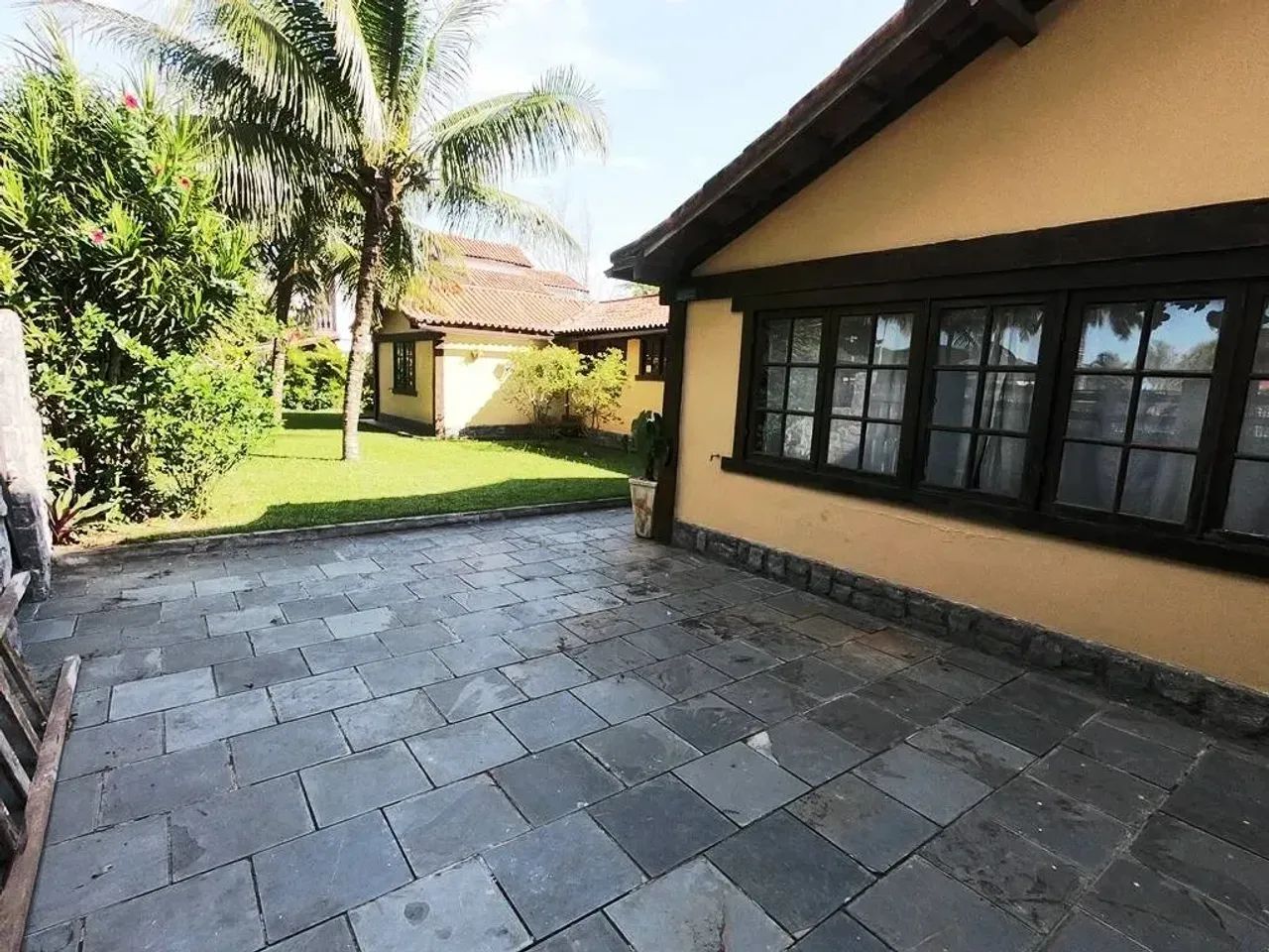 Excelente Casa Independente com Piscina e Casa de Caseiro. - Foto 4