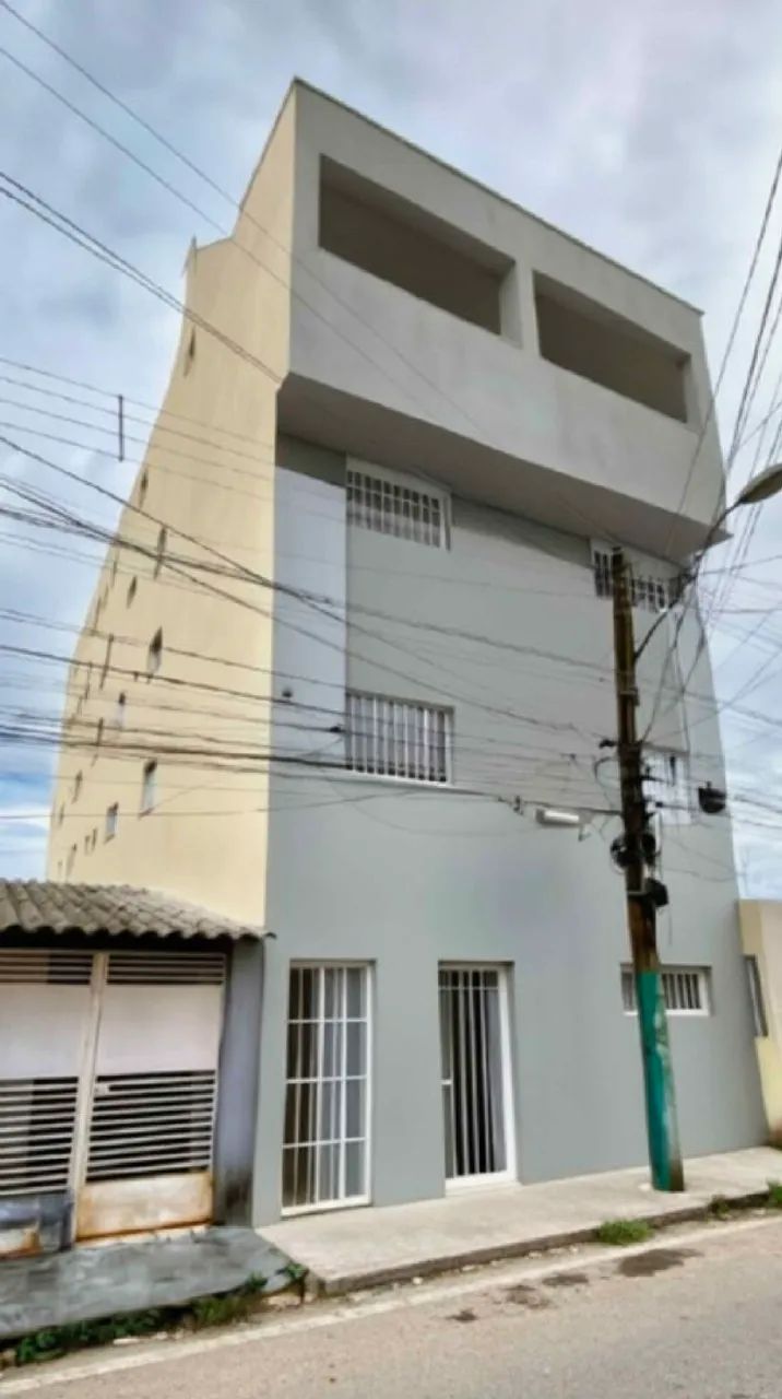 Alugo 2 quartos Cidade 2000