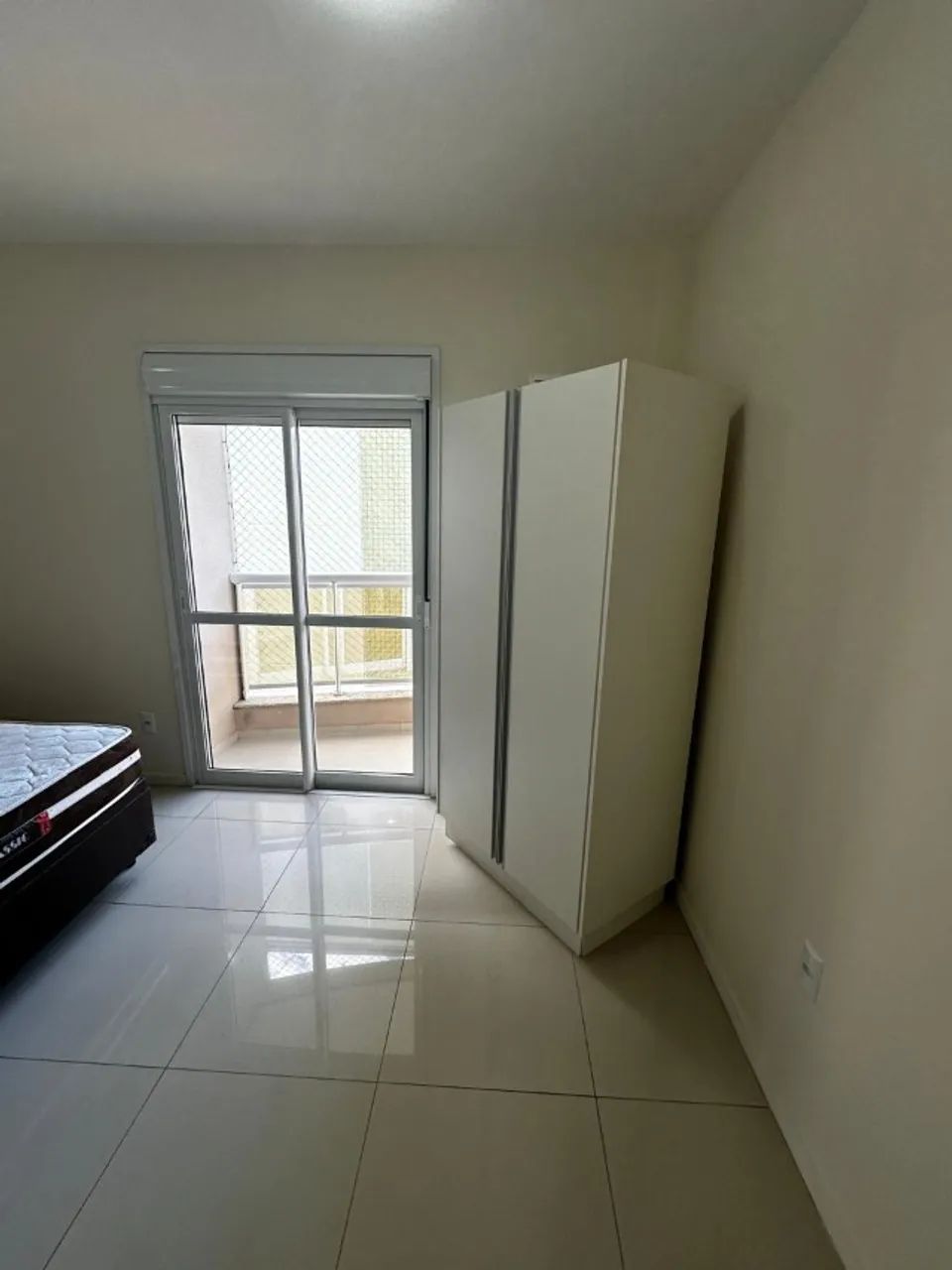 Studio para alugar com sacada na Carvoeira - Foto 5