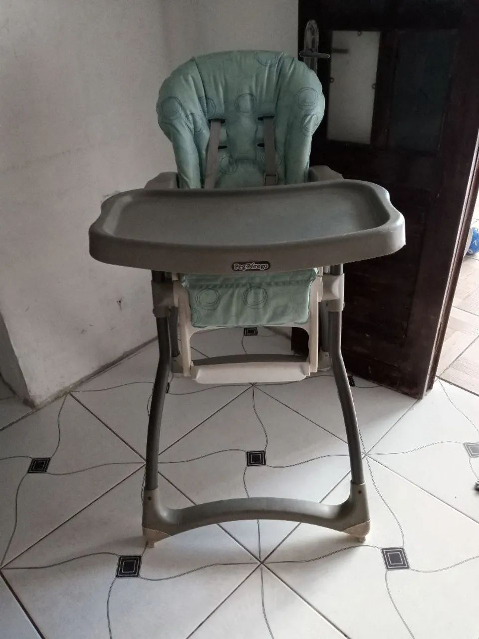 Cadeira de alimentação 