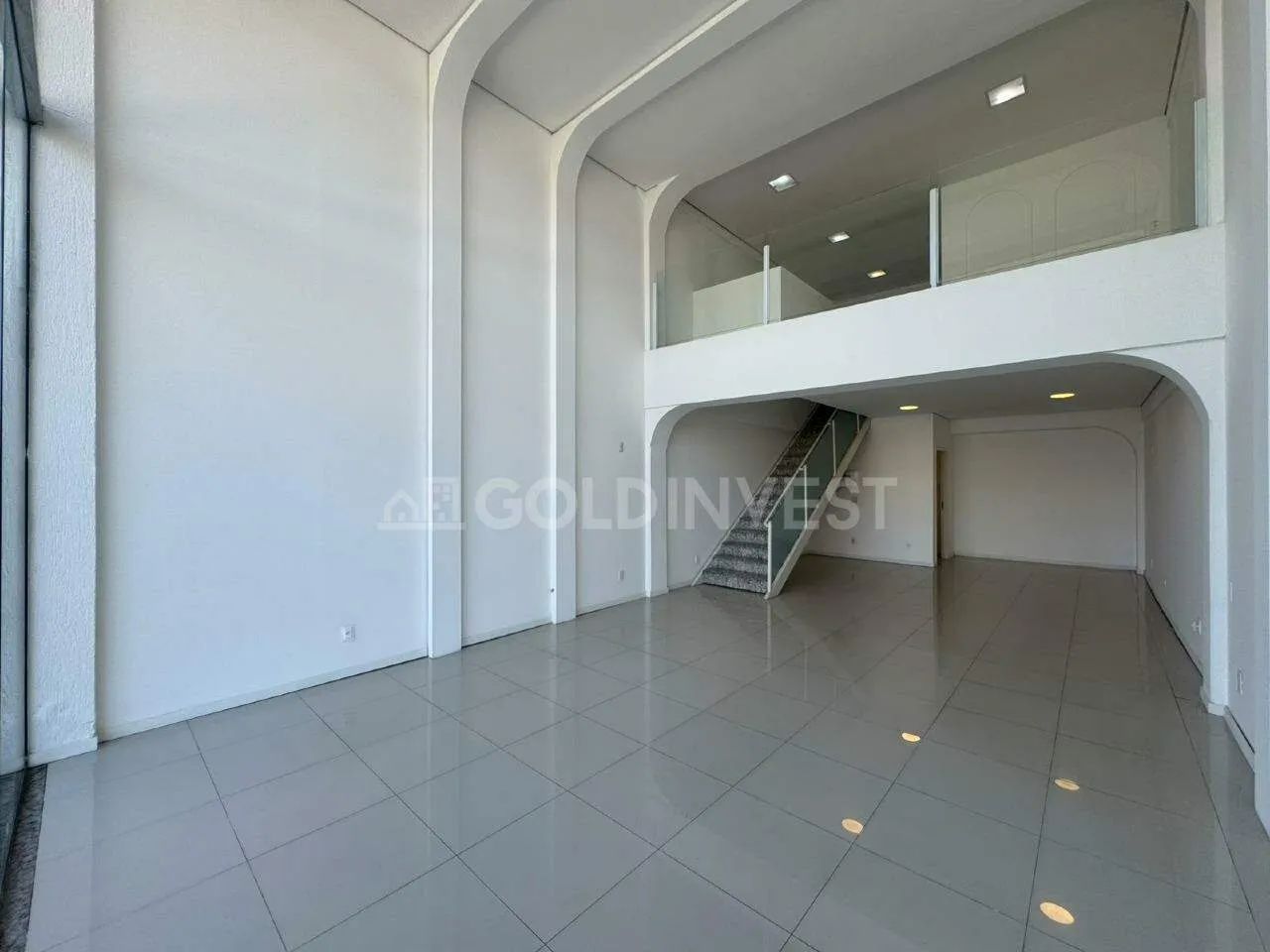 Sala comercial com 100m² no Centro de Brusque!!! - Foto 2