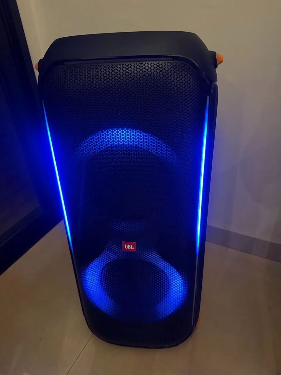 CAIXA DE SOM 710 JBL