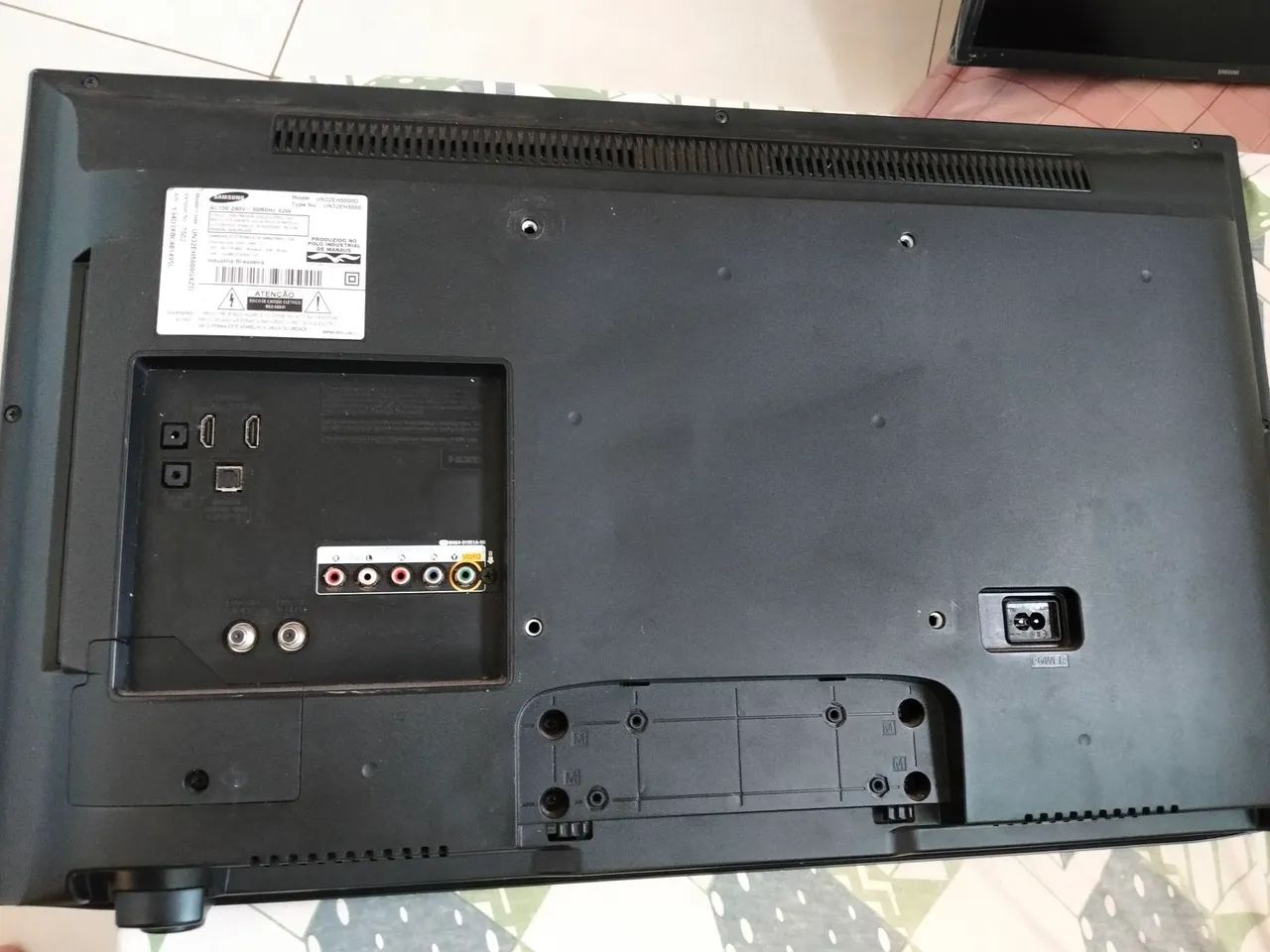 TV QUEBRADA PARA RETIRADA DE PEÇAS  - Foto 2
