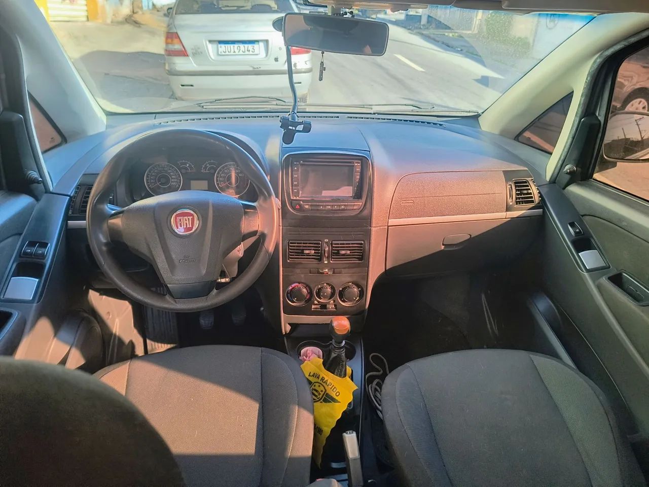 Fiat Idea Attractive 1.4 Fire Flex 8V 5P 2013 - Foto 5